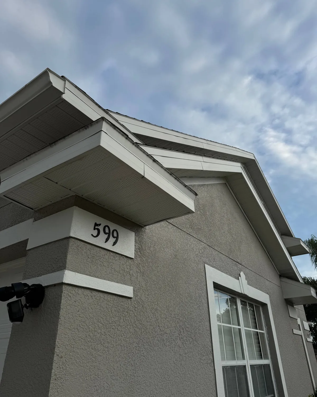 Daytime view with nearly invisible fixtures