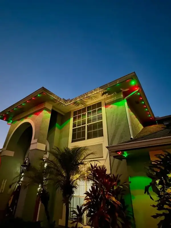 Red & green for Christmas — permanent outdoor lighting in Orlando